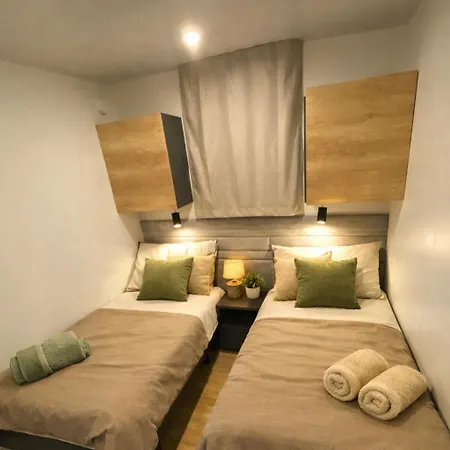 Summer - Mobile Campingplads *