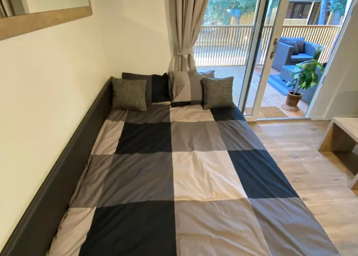 Mobile Leonida * ビオグラード・ナ・モル